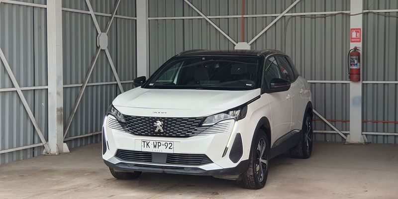 PEUGEOT 3008 - Imagen 1