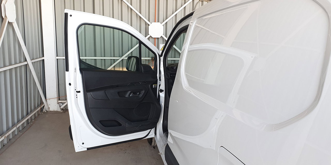 CITROËN BERLINGO - Imagen 19