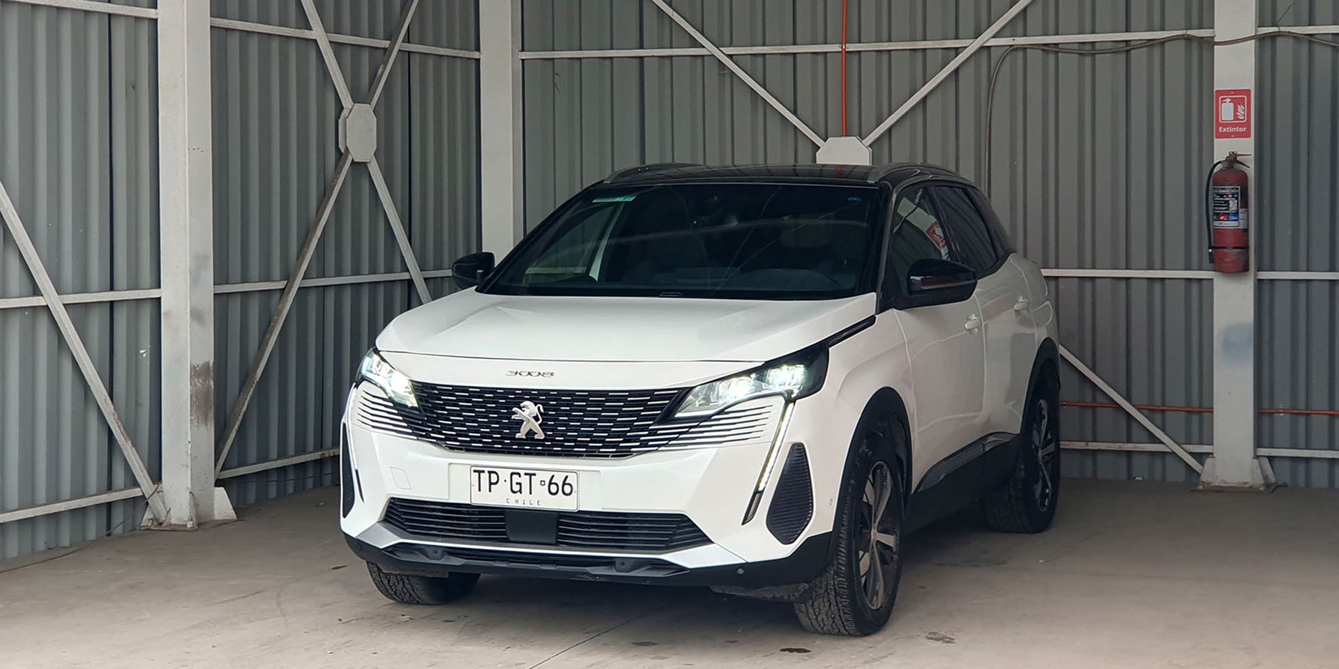 PEUGEOT 3008 - Imagen 1