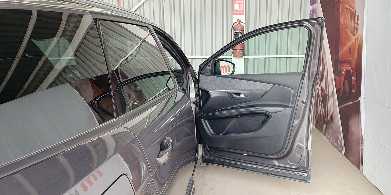 PEUGEOT 5008 - Imagen 26