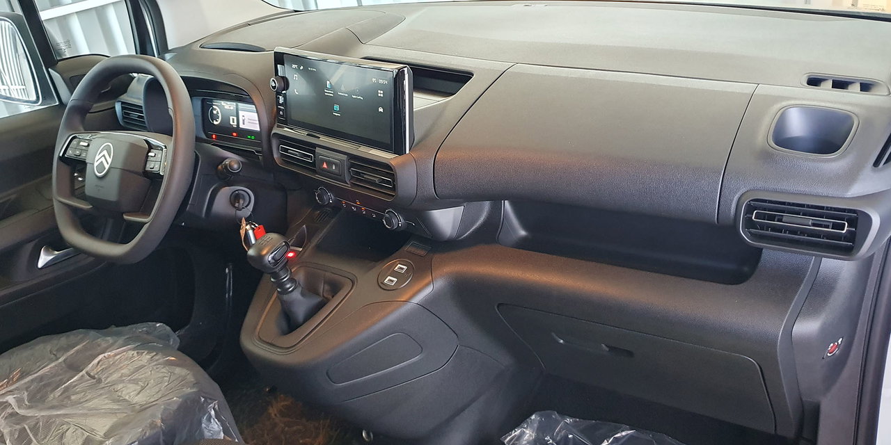 CITROËN BERLINGO - Imagen 17