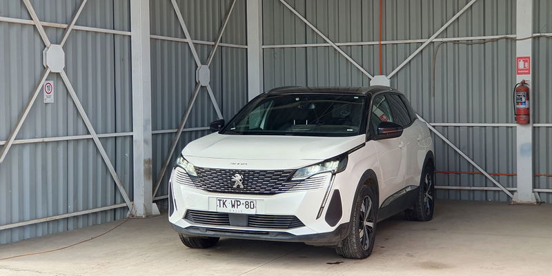PEUGEOT 3008 - Imagen 1