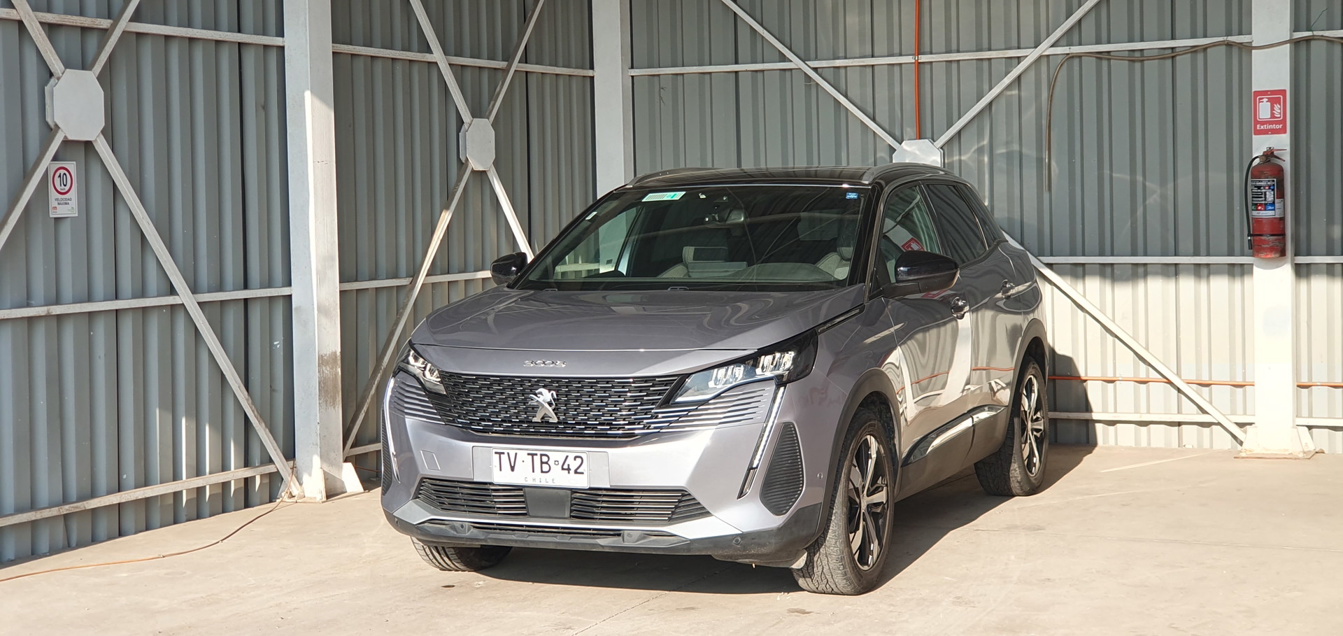 PEUGEOT 3008 - Imagen 1