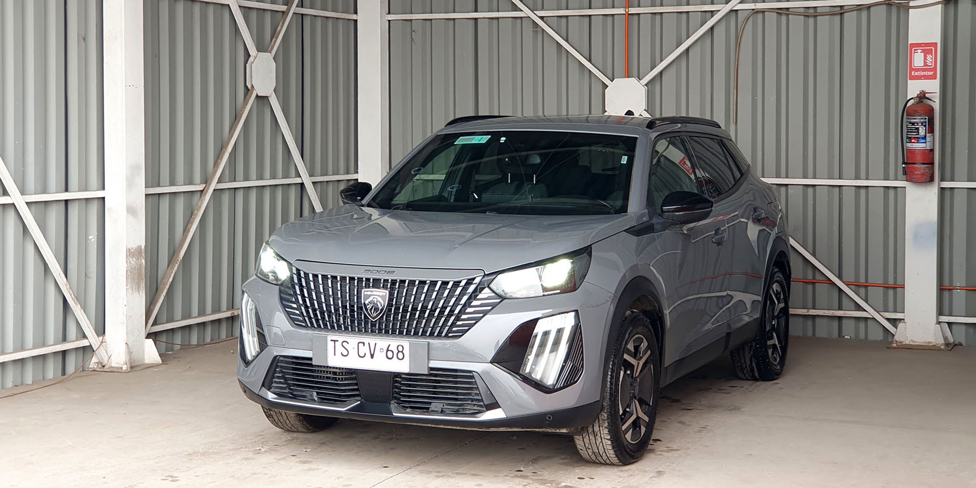 PEUGEOT 2008 - Imagen 1