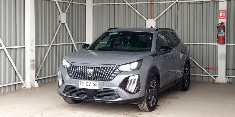 PEUGEOT 2008 - Imagen 1