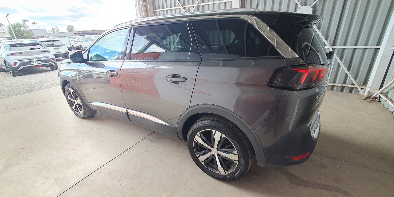 PEUGEOT 5008 - Imagen 7