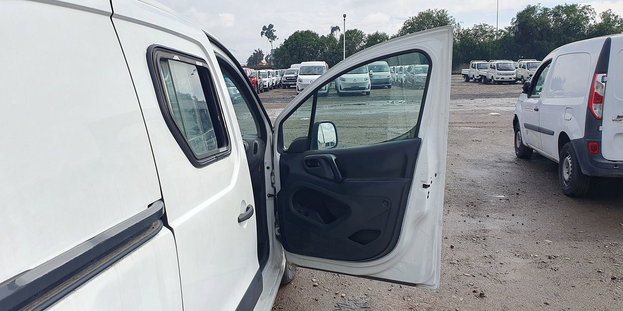 PEUGEOT PARTNER - Imagen 20