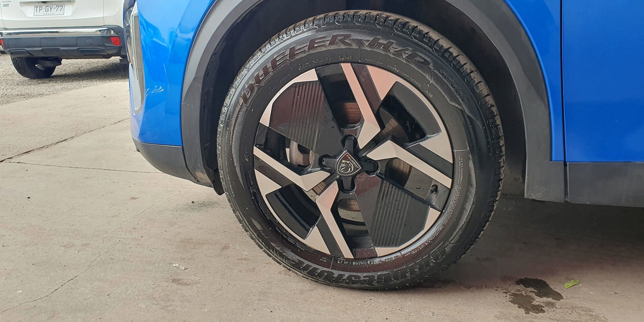 PEUGEOT 2008 - Imagen 15