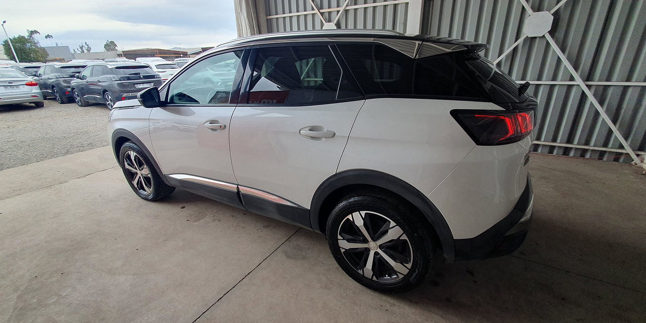PEUGEOT 3008 - Imagen 8