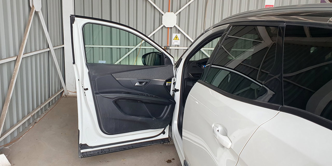 PEUGEOT 3008 - Imagen 25