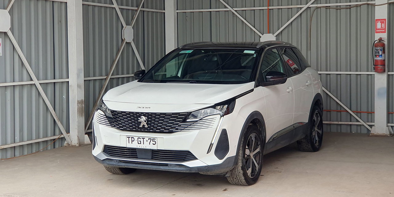PEUGEOT 3008 - Imagen 1