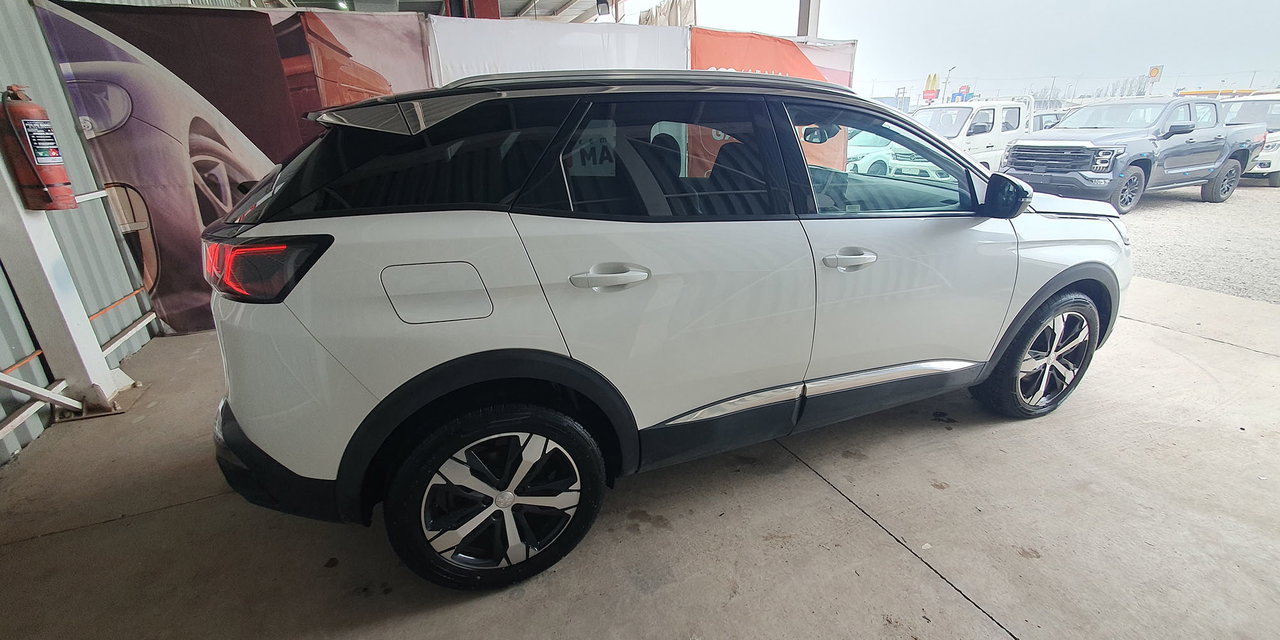 PEUGEOT 3008 - Imagen 8