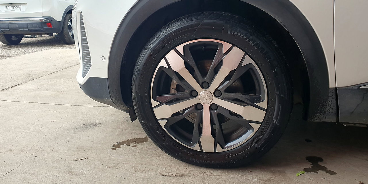 PEUGEOT 3008 - Imagen 15
