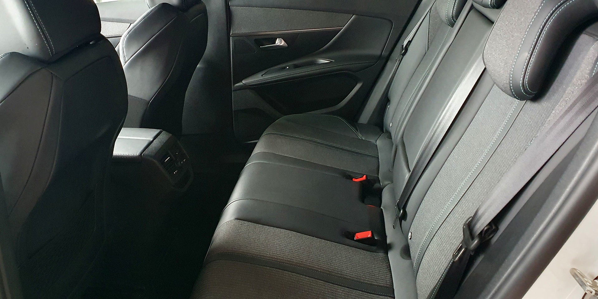 PEUGEOT 3008 - Imagen 23