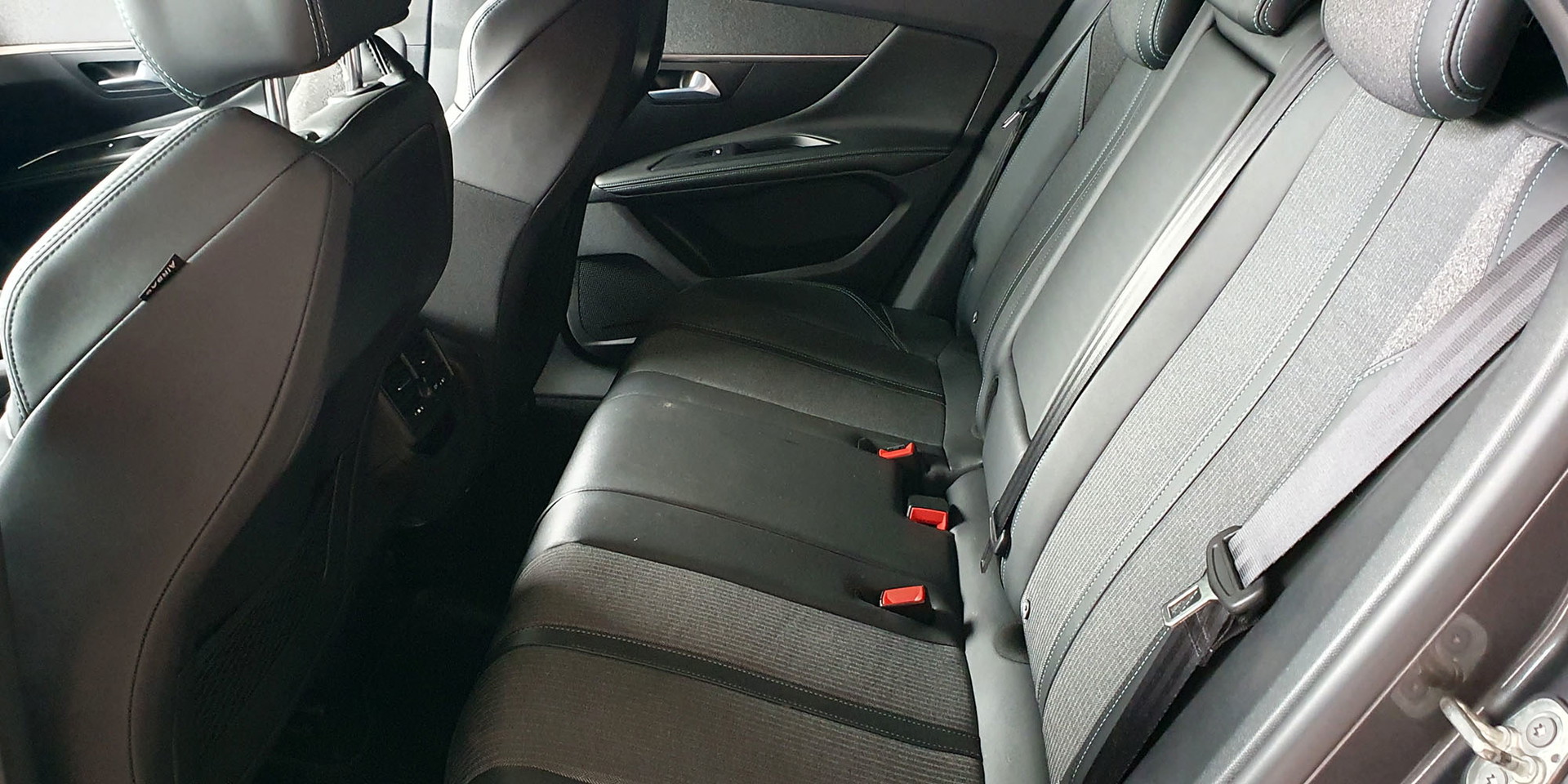 PEUGEOT 3008 - Imagen 23
