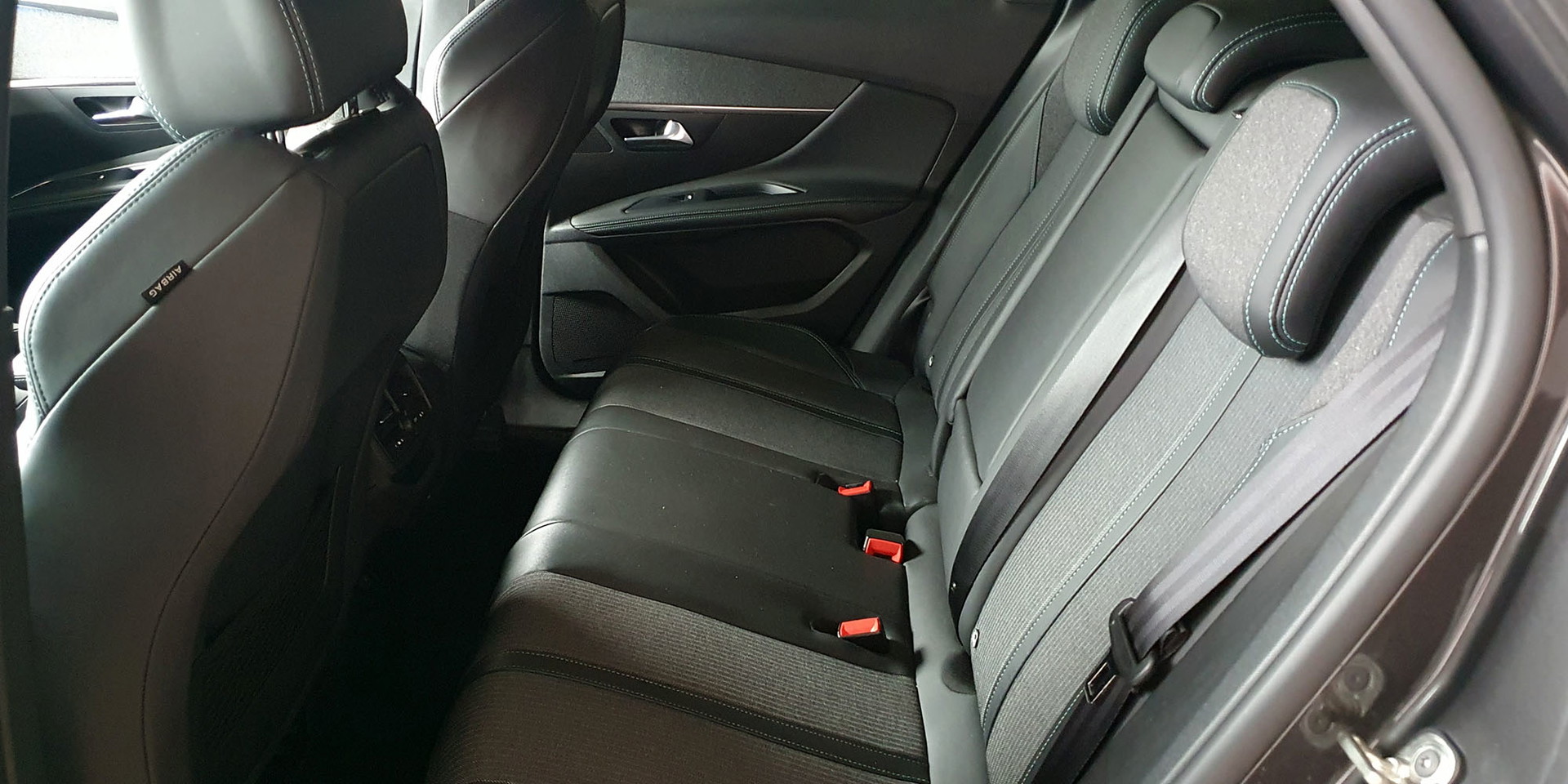 PEUGEOT 3008 - Imagen 23