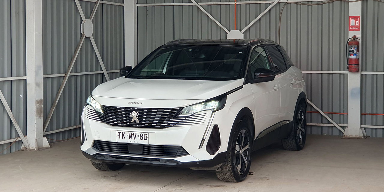 PEUGEOT 3008 - Imagen 1