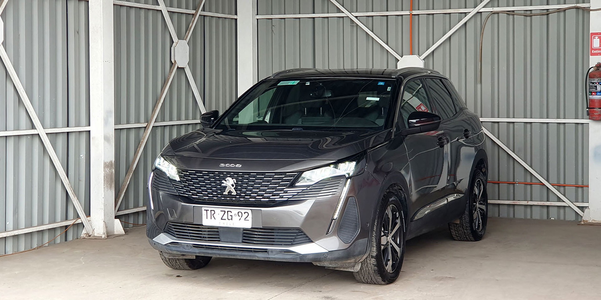 PEUGEOT 3008 - Imagen 1