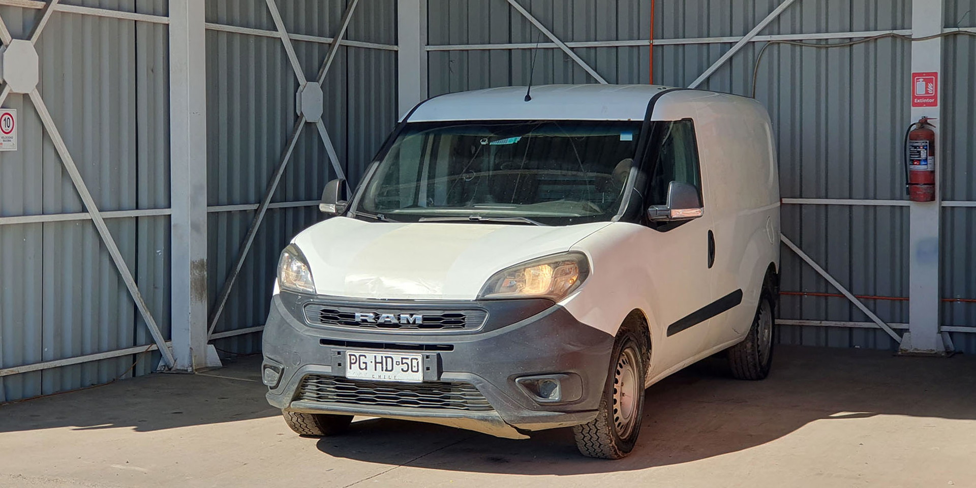 RAM VAN 1000 - Imagen 1
