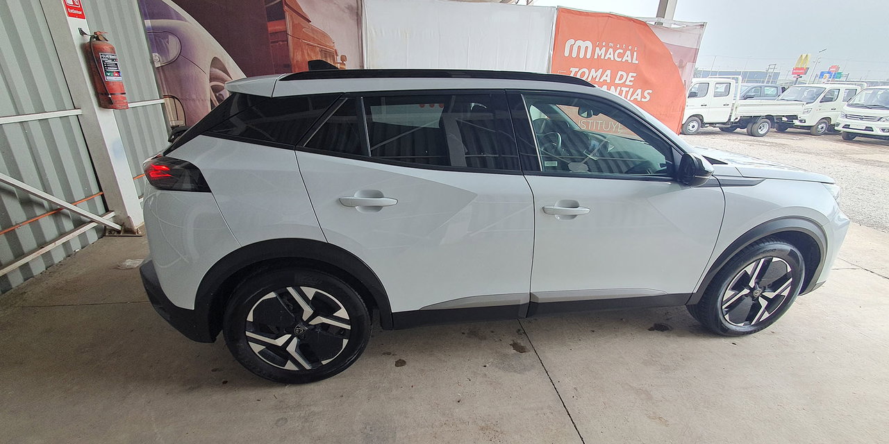 PEUGEOT 2008 - Imagen 9