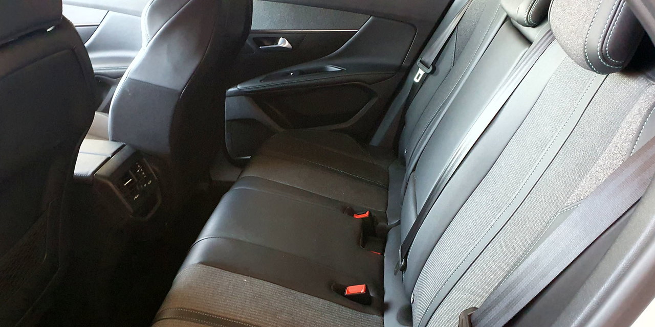 PEUGEOT 3008 - Imagen 24