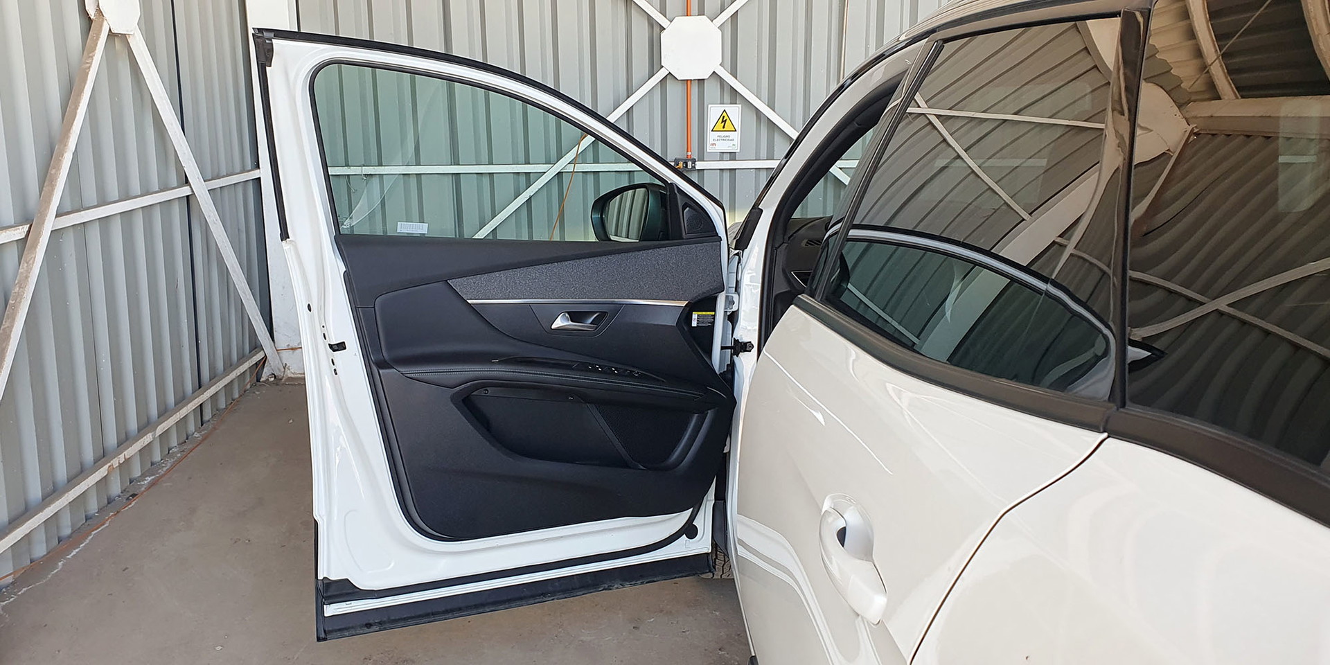 PEUGEOT 3008 - Imagen 25