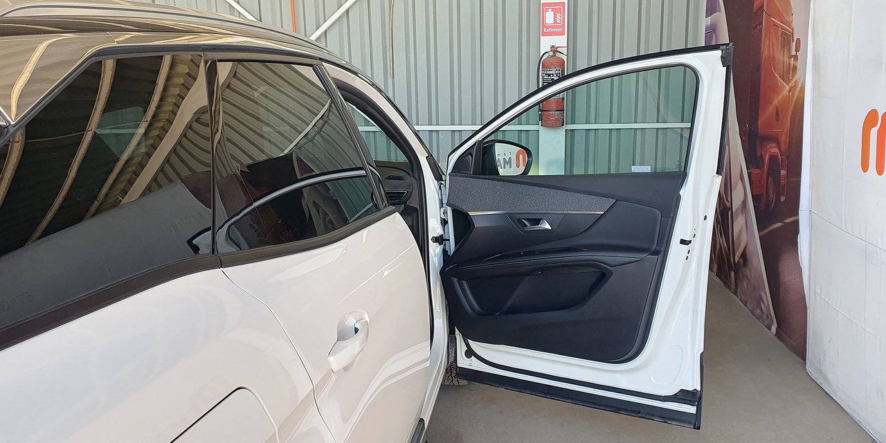 PEUGEOT 3008 - Imagen 26