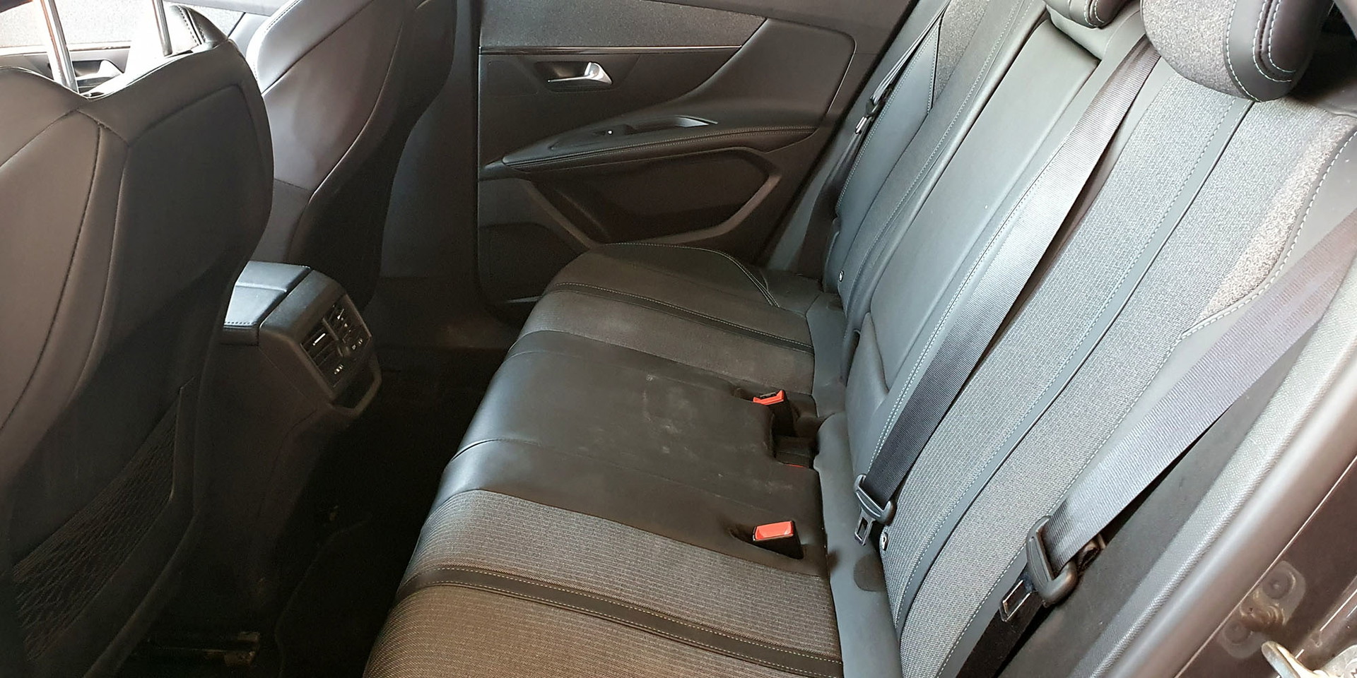 PEUGEOT 3008 - Imagen 24