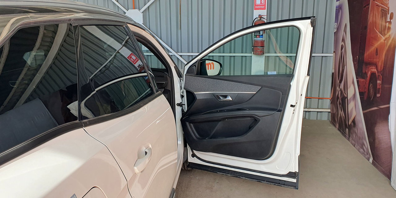 PEUGEOT 3008 - Imagen 26