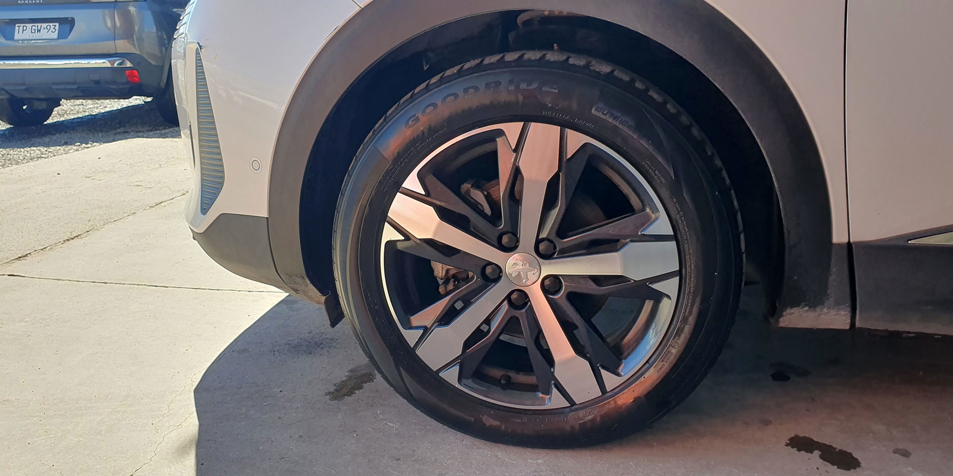 Peugeot 3008 — foto 29 de 40