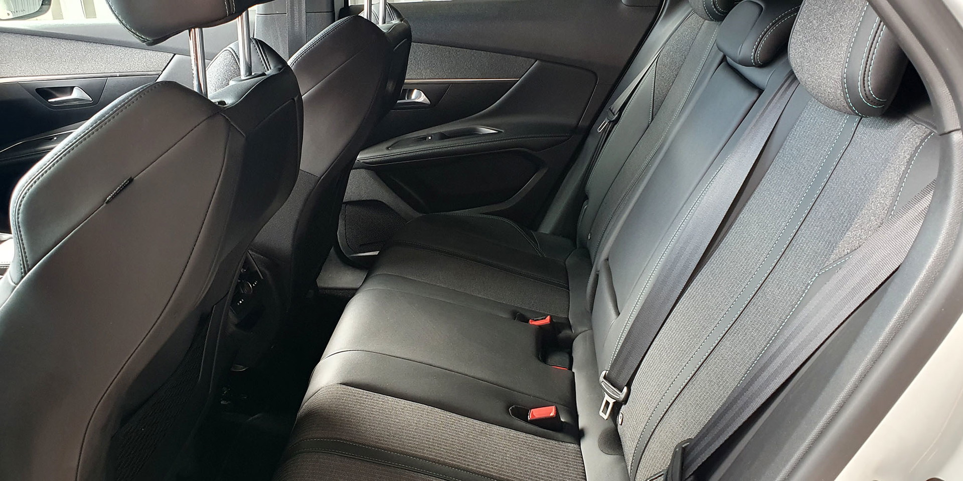 PEUGEOT 3008 - Imagen 23