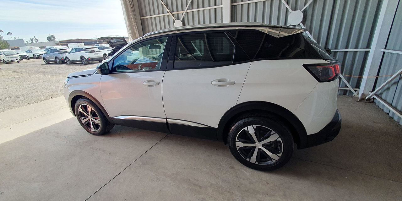 PEUGEOT 3008 - Imagen 8