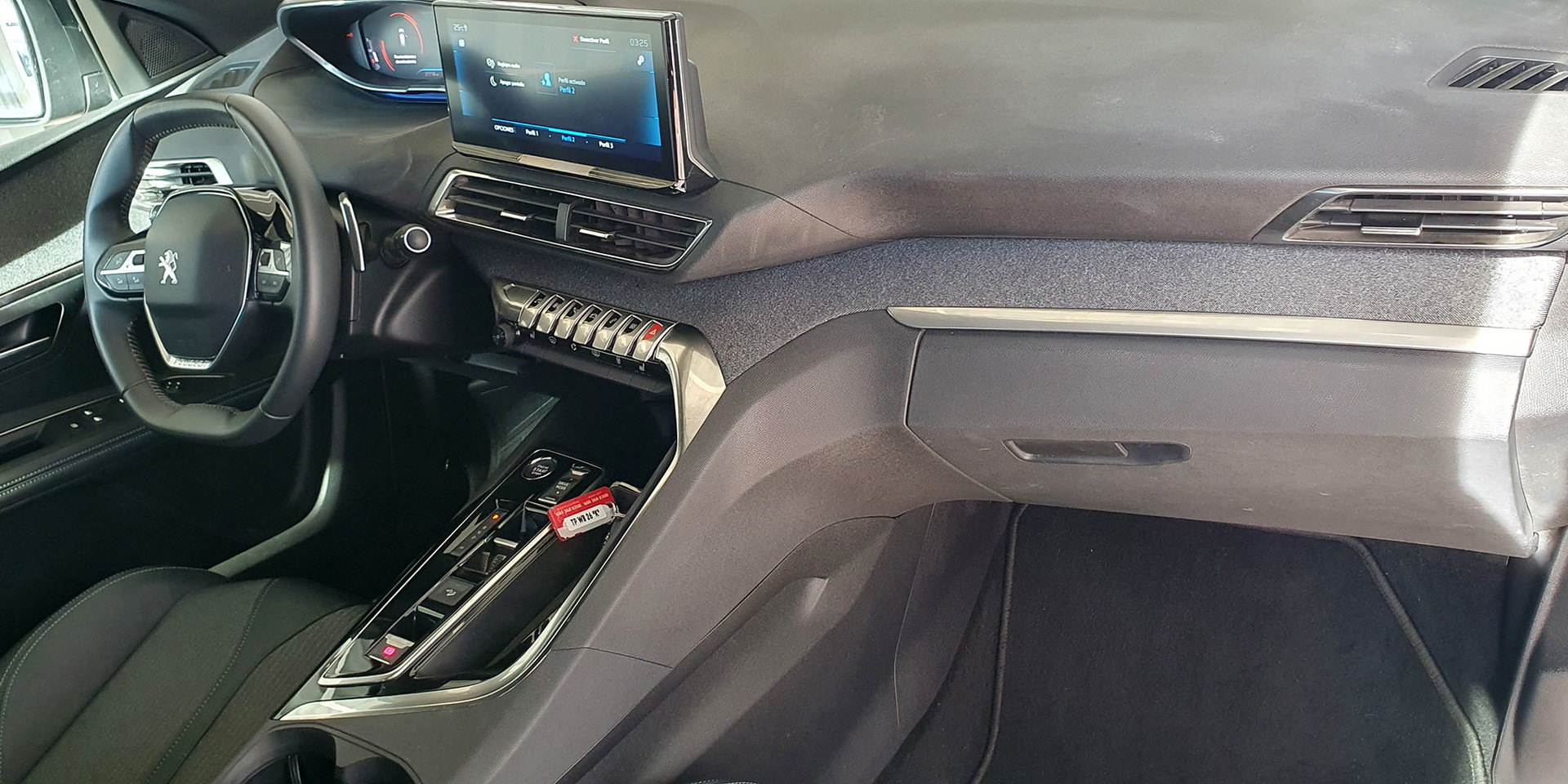 PEUGEOT 3008 - Imagen 19