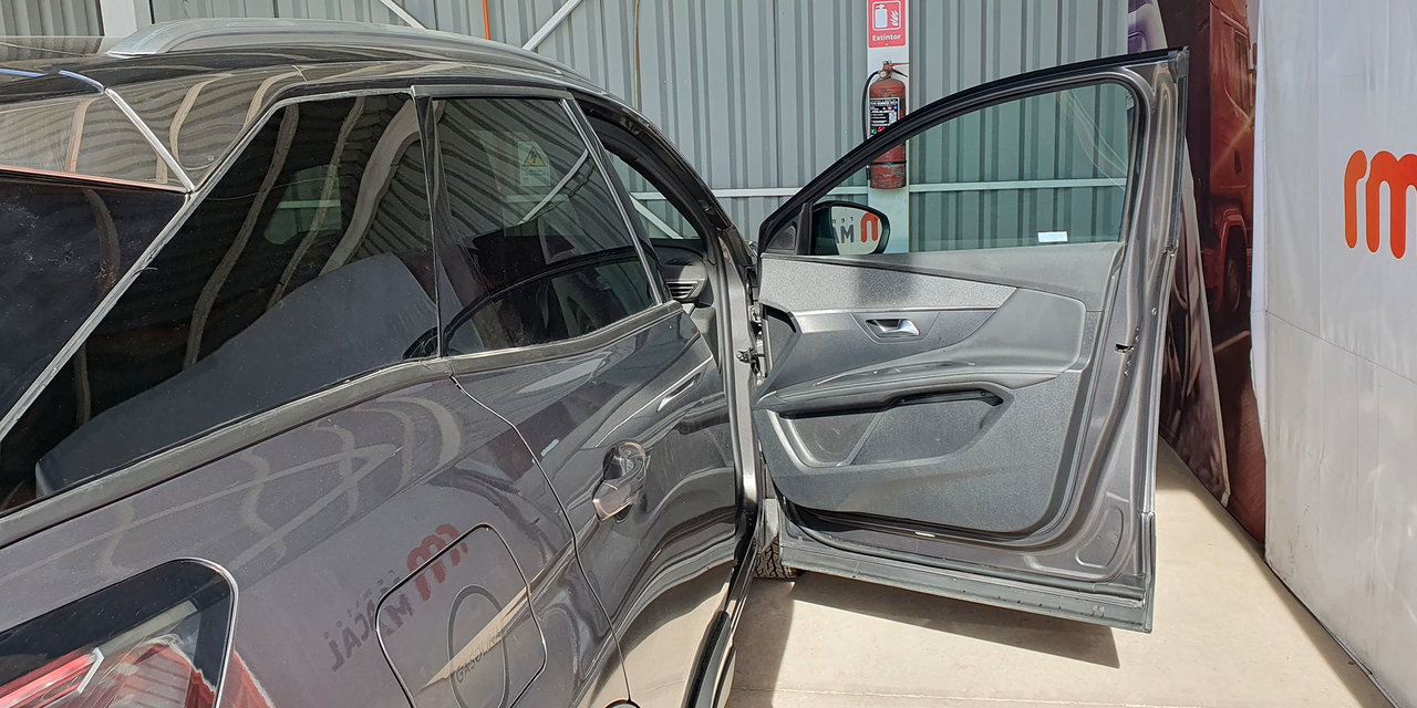 PEUGEOT 3008 - Imagen 25