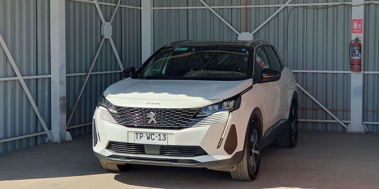 PEUGEOT 3008 - Imagen 1
