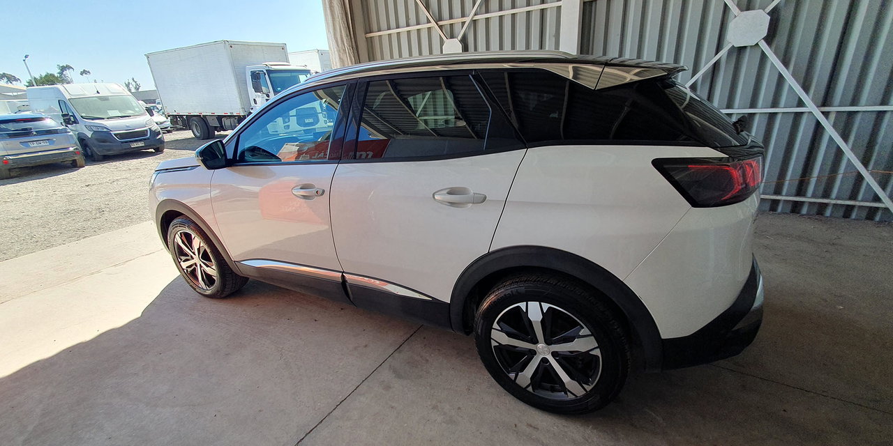 PEUGEOT 3008 - Imagen 8