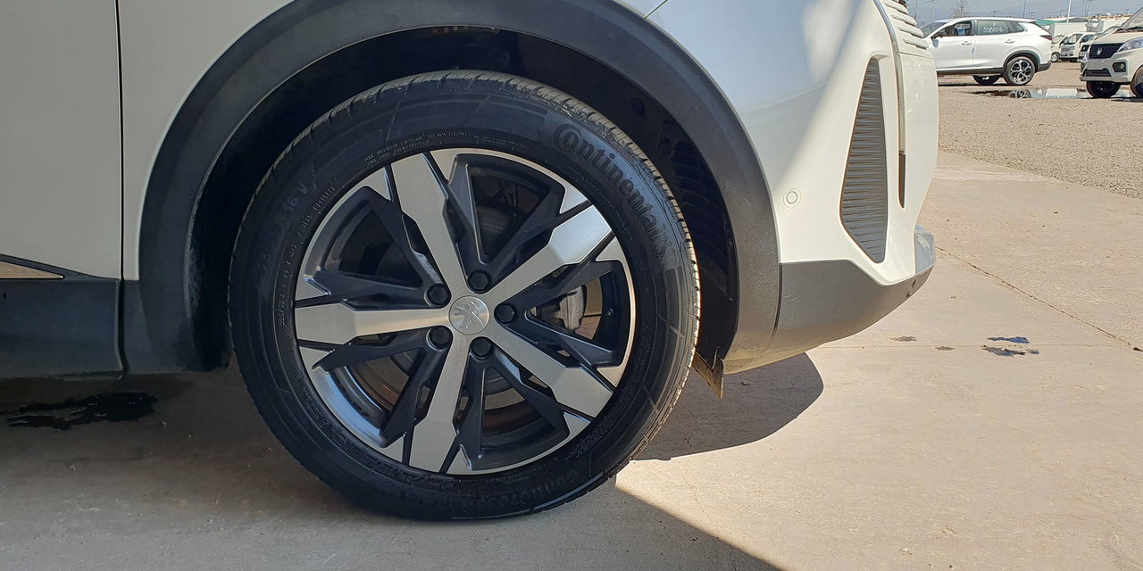 PEUGEOT 3008 - Imagen 15