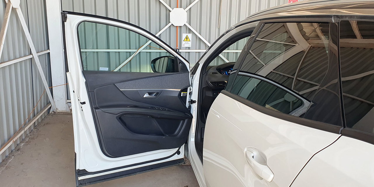 PEUGEOT 3008 - Imagen 25
