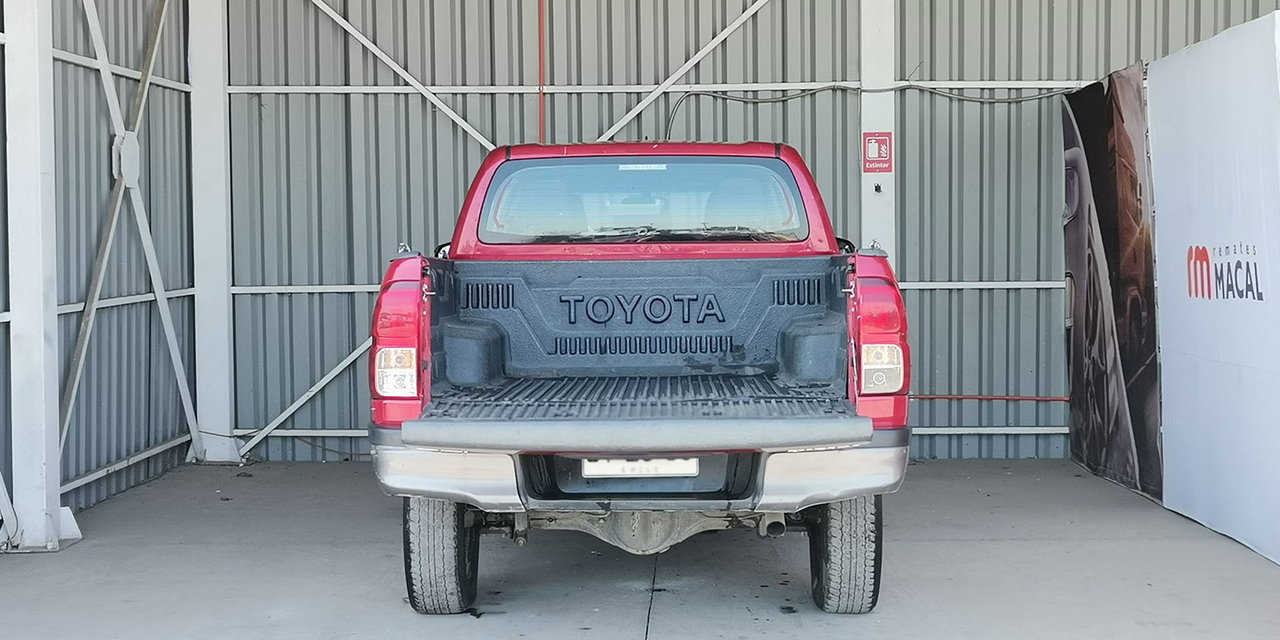 TOYOTA HILUX - Imagen 11