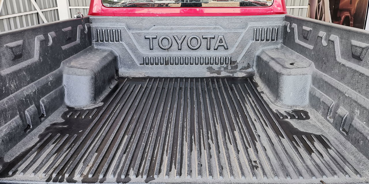TOYOTA HILUX - Imagen 12
