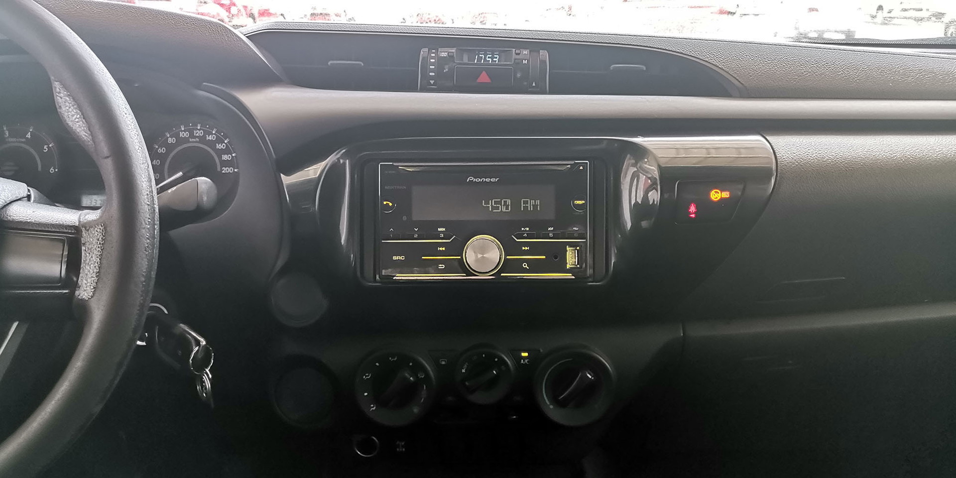 TOYOTA HILUX - Imagen 21