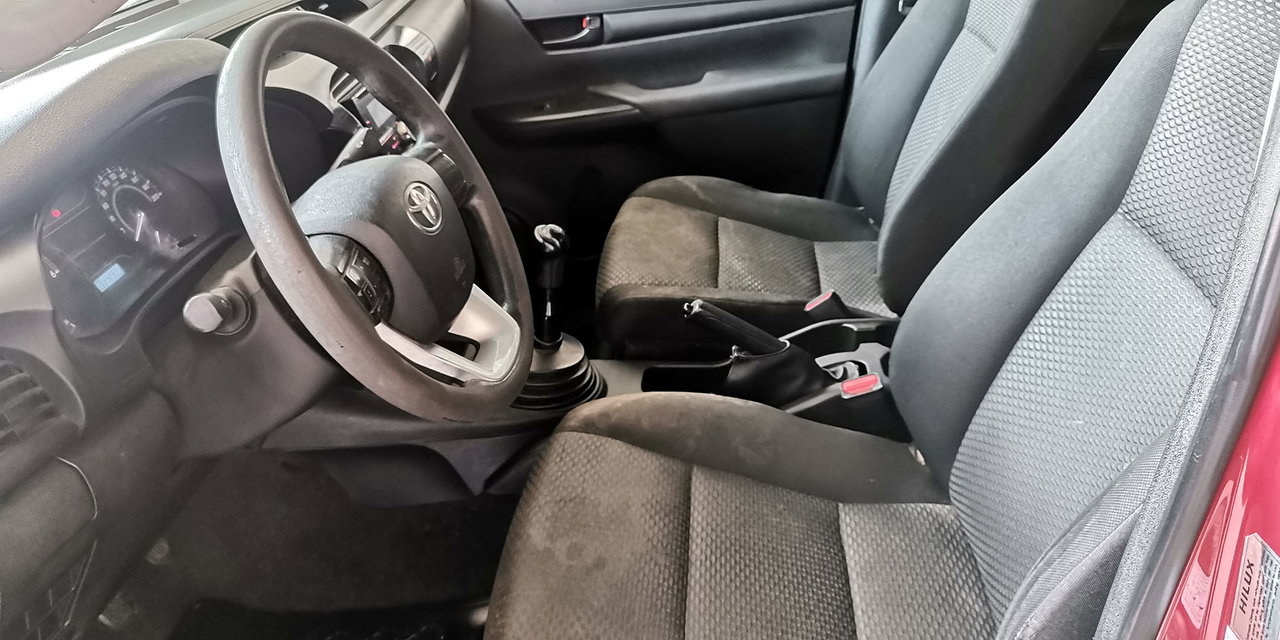TOYOTA HILUX - Imagen 23