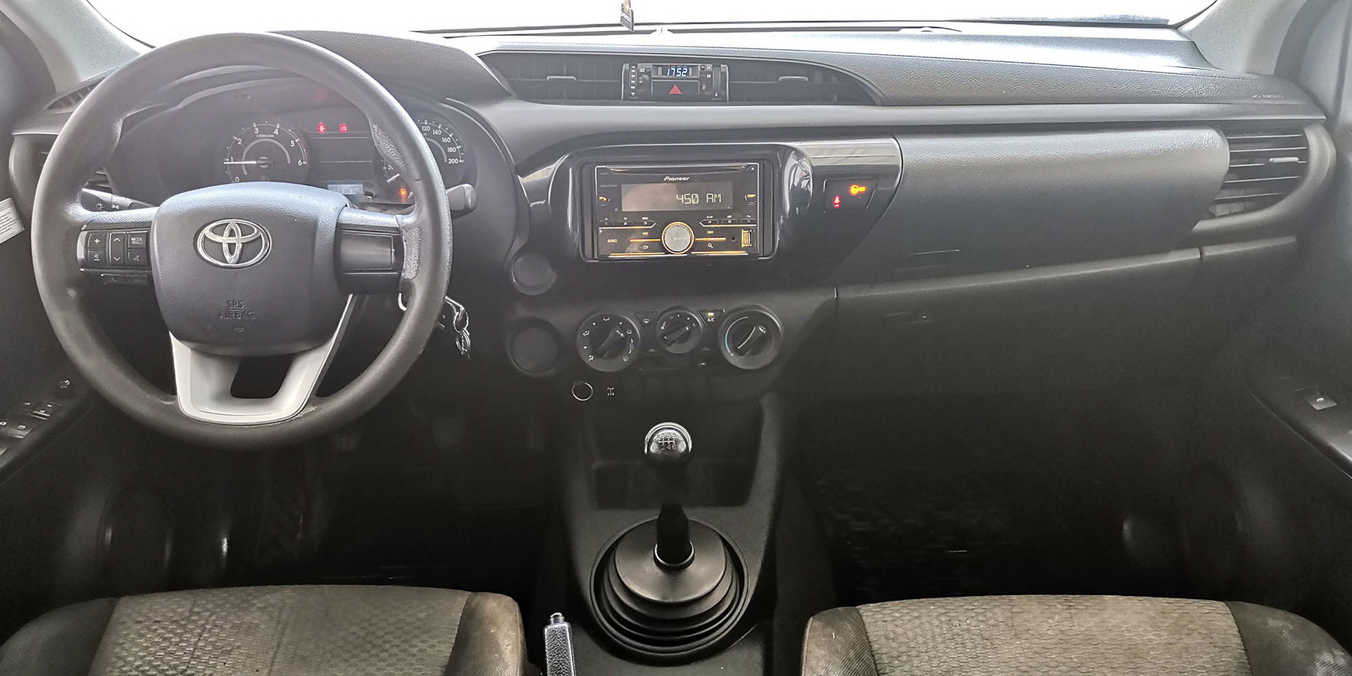 TOYOTA HILUX - Imagen 6