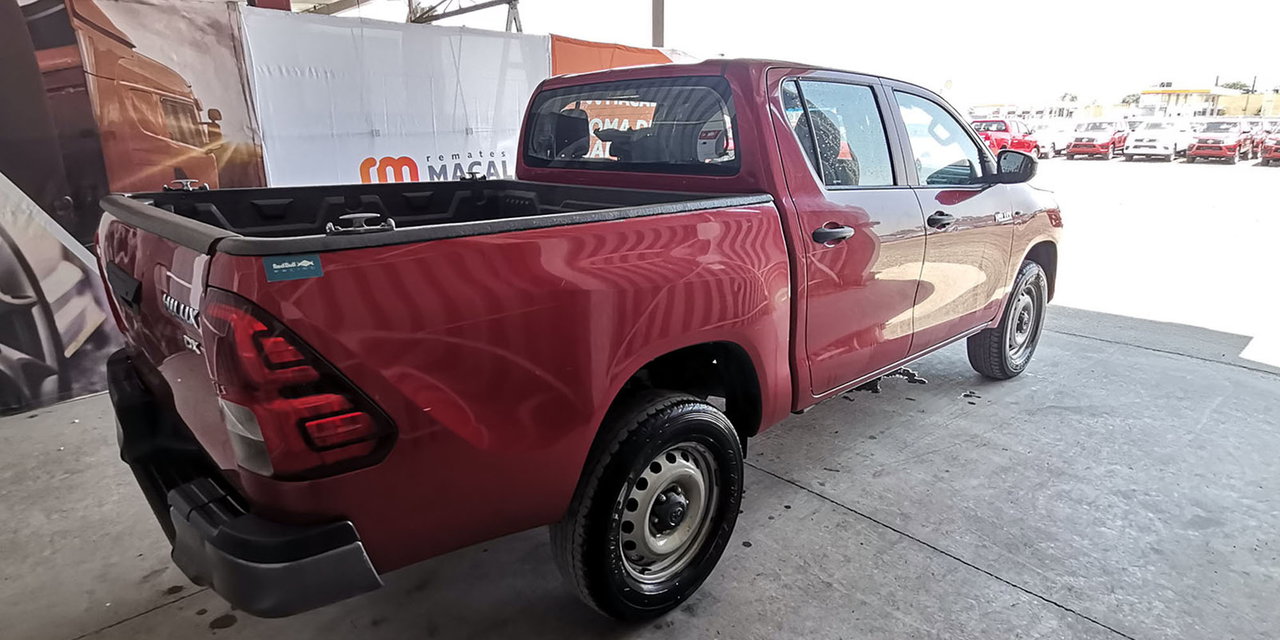 TOYOTA HILUX - Imagen 9