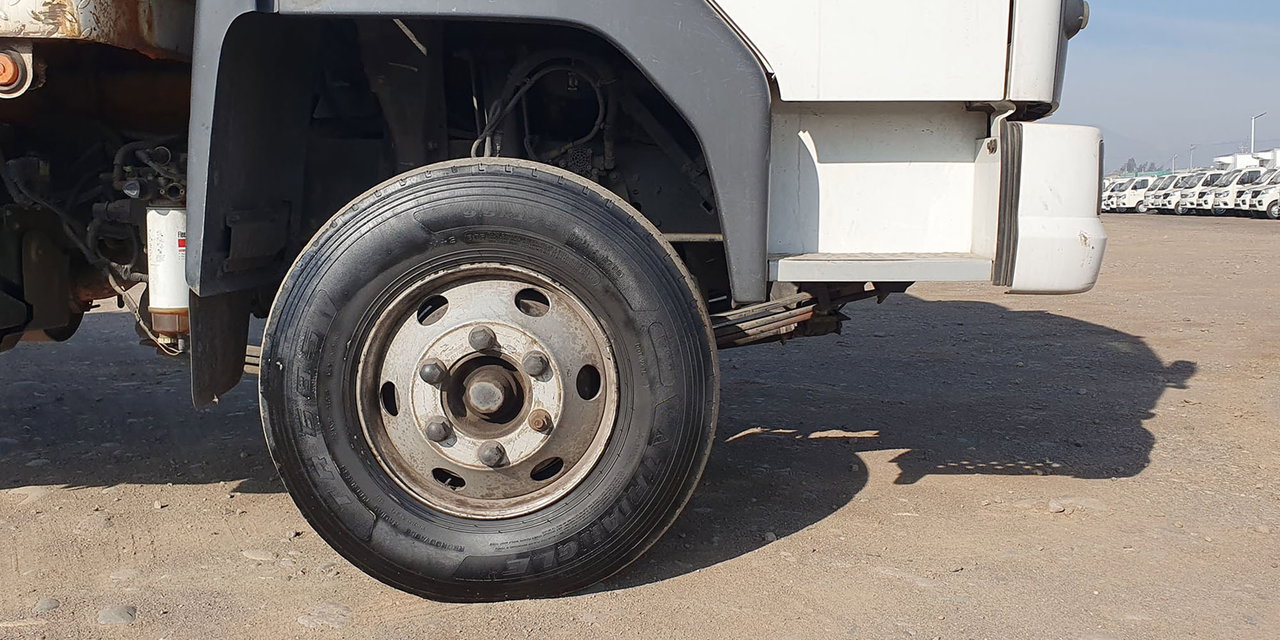 FORD CARGO + BATERÍA NUEVA - Imagen 11