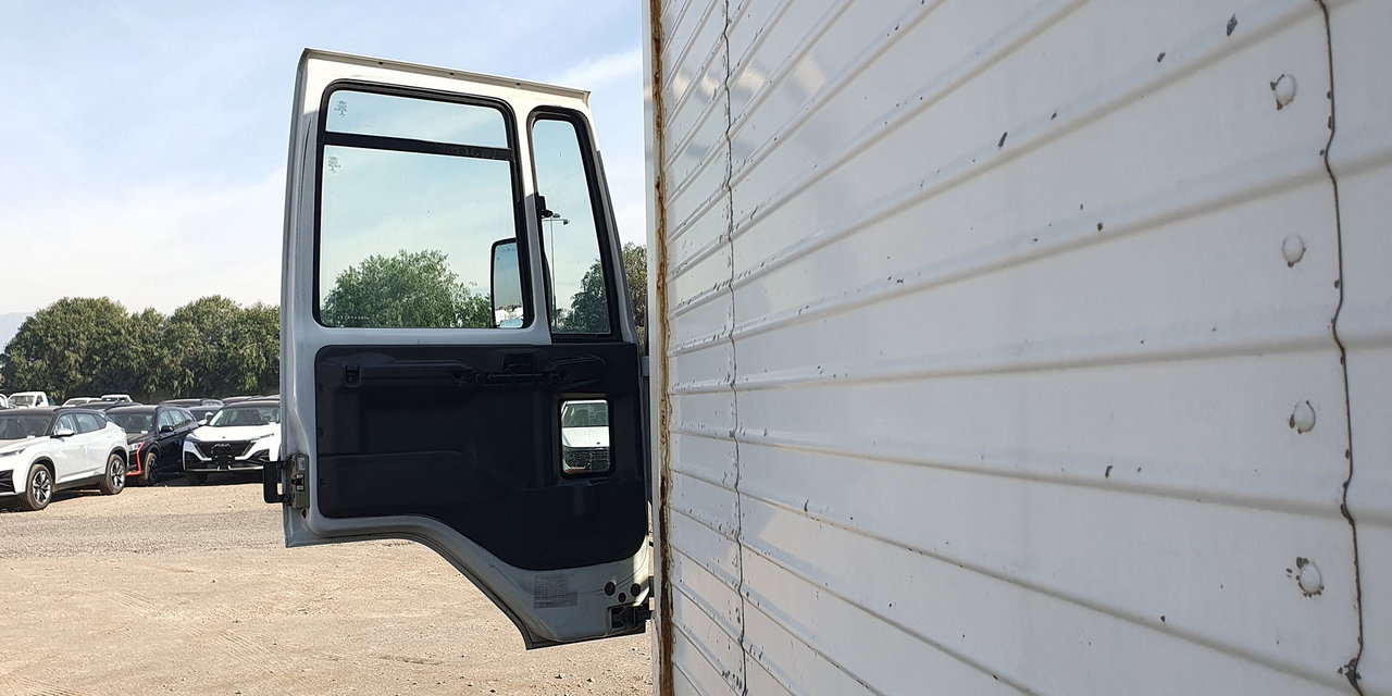 FORD CARGO + BATERÍA NUEVA - Imagen 18