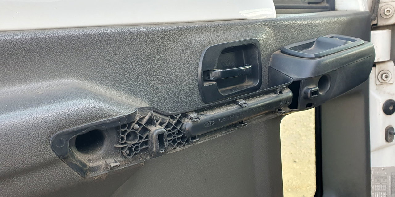 FORD CARGO + BATERÍA NUEVA - Imagen 25