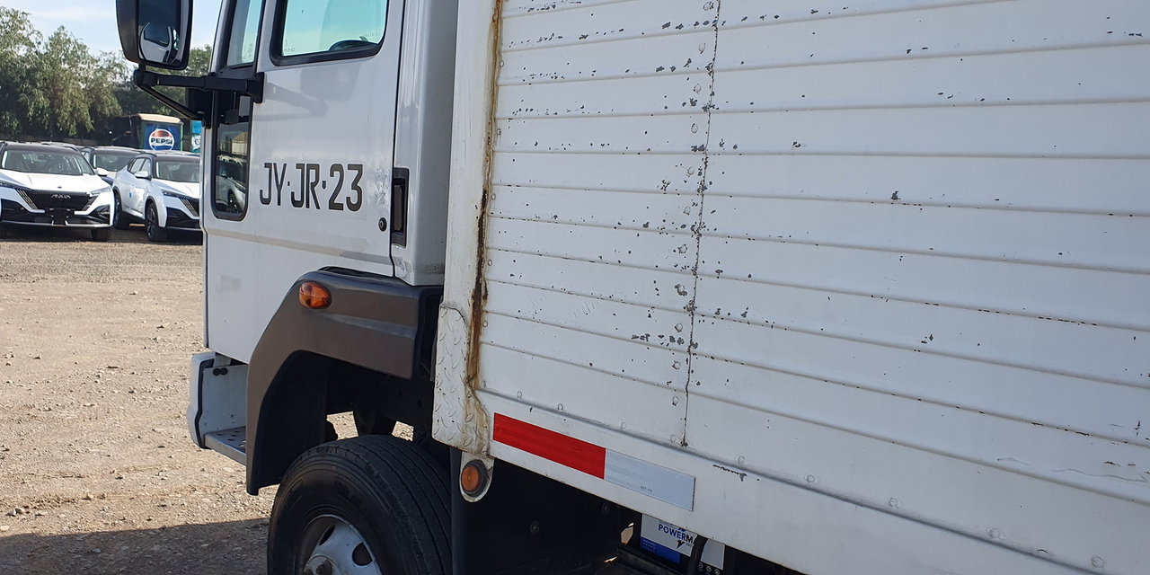 FORD CARGO + BATERÍA NUEVA - Imagen 48
