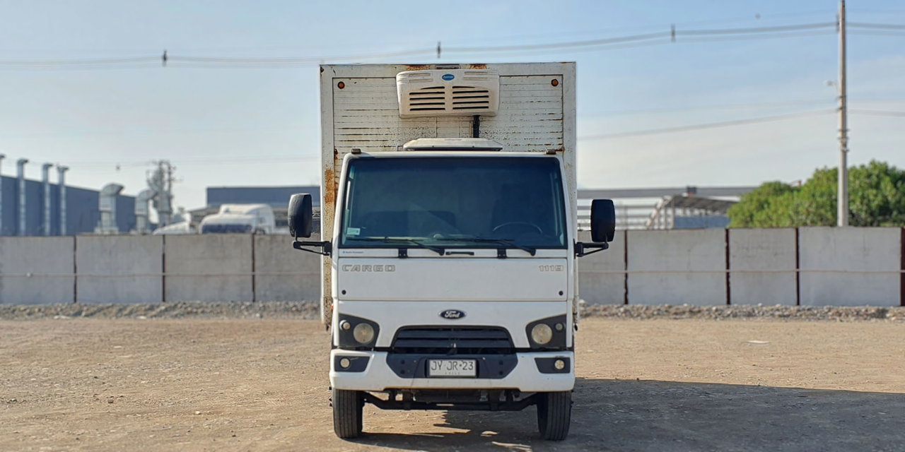 FORD CARGO + BATERÍA NUEVA - Imagen 6