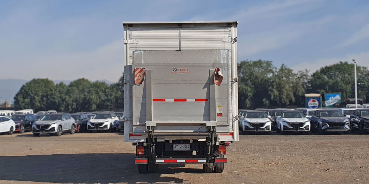 FORD CARGO + BATERÍA NUEVA - Imagen 8